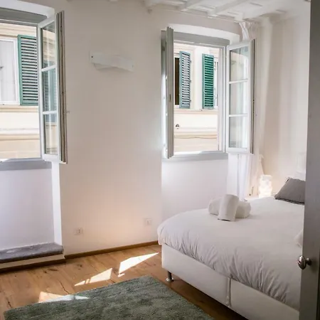 Acacia - Melograno *